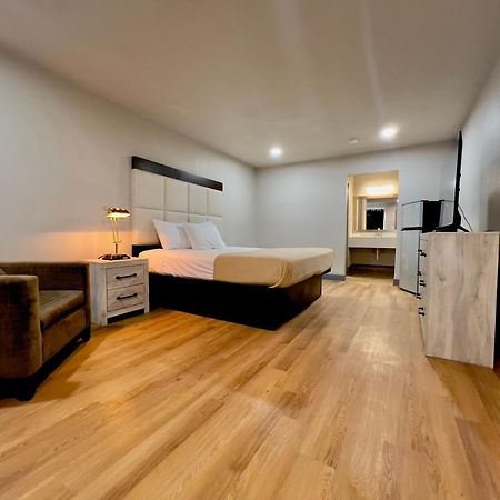 Economy Inn And Suites Tulsa Dış mekan fotoğraf