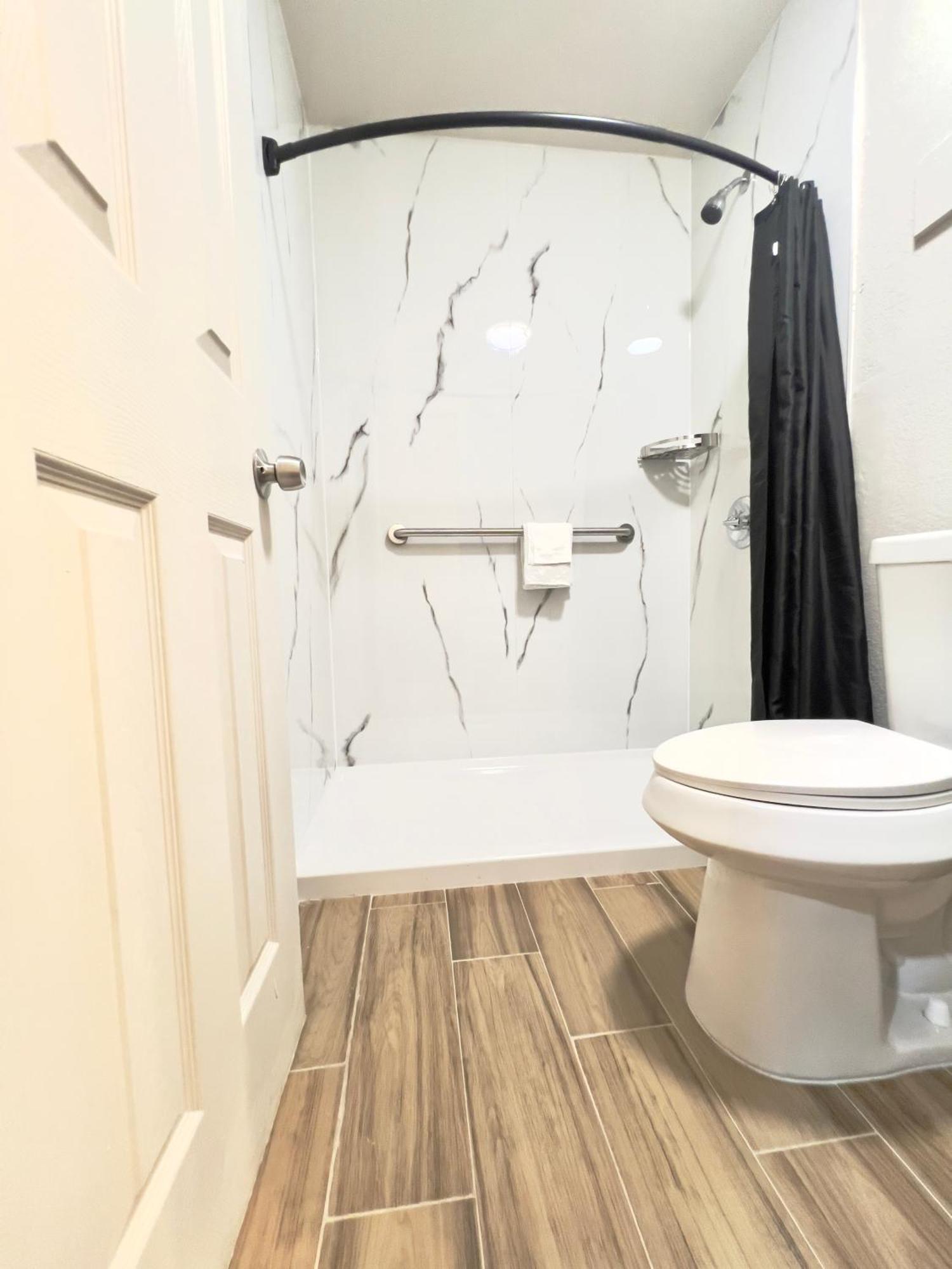 Economy Inn And Suites Tulsa Dış mekan fotoğraf